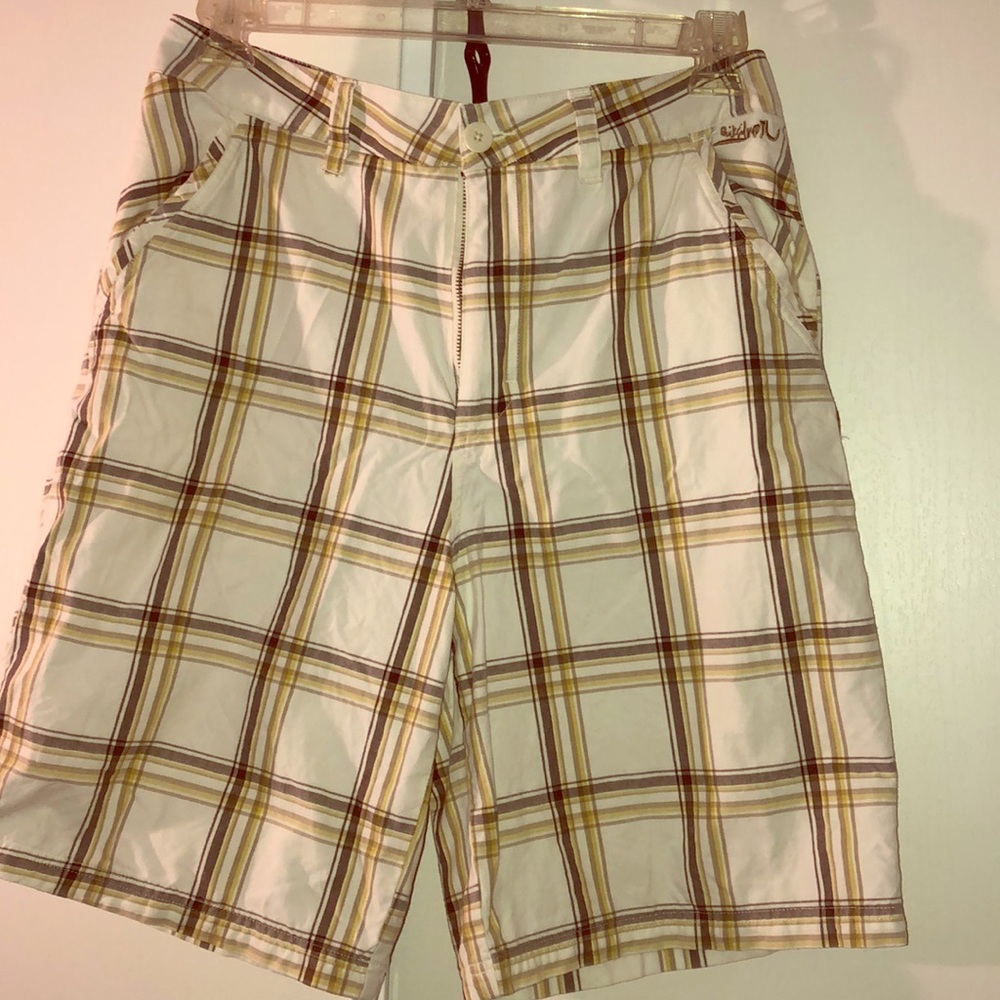 QUICKSILVER PLAID SHORTS